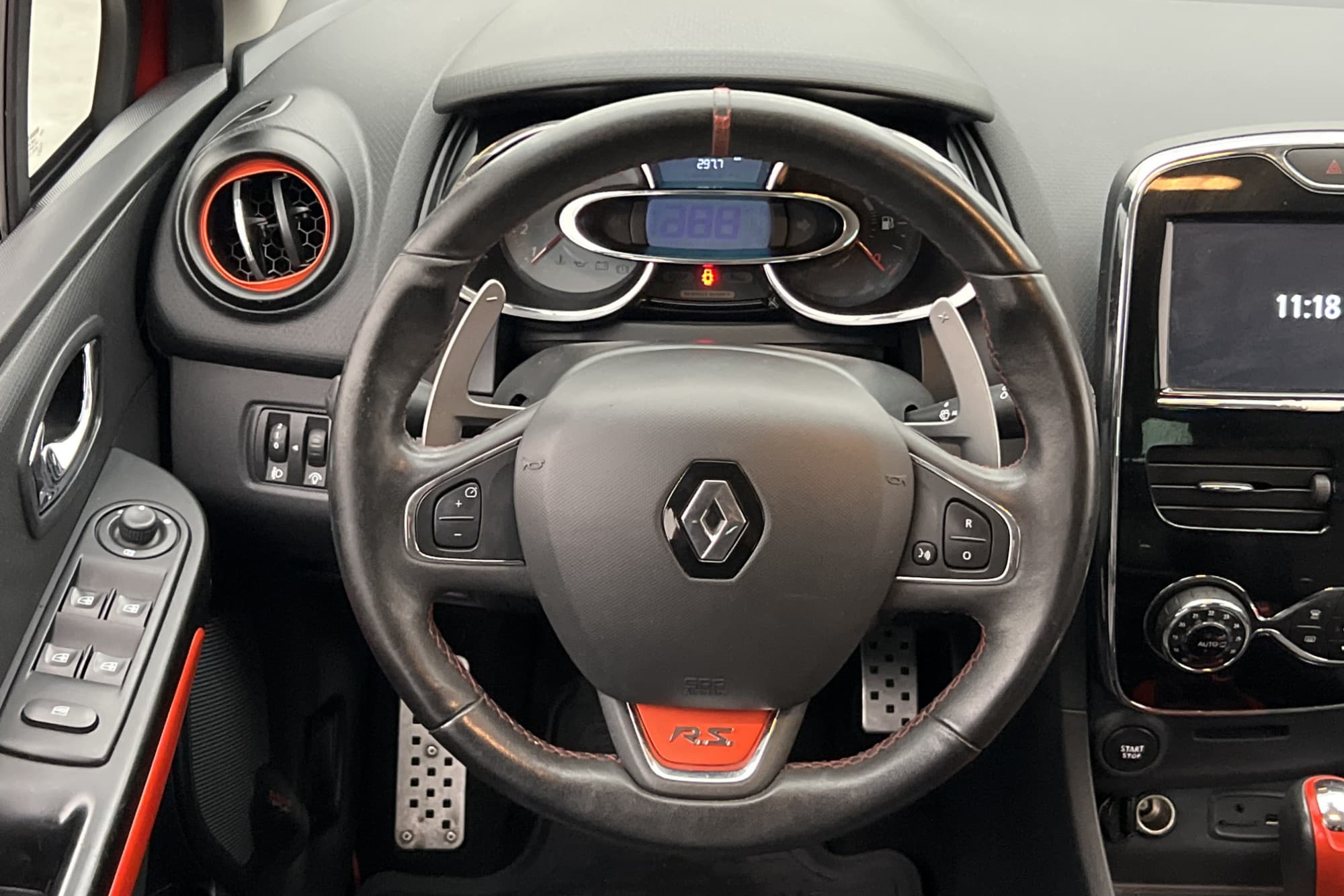 Renault Clio RS 1.6 TCe EDC 200hk Skinn Sensorer Farthållare