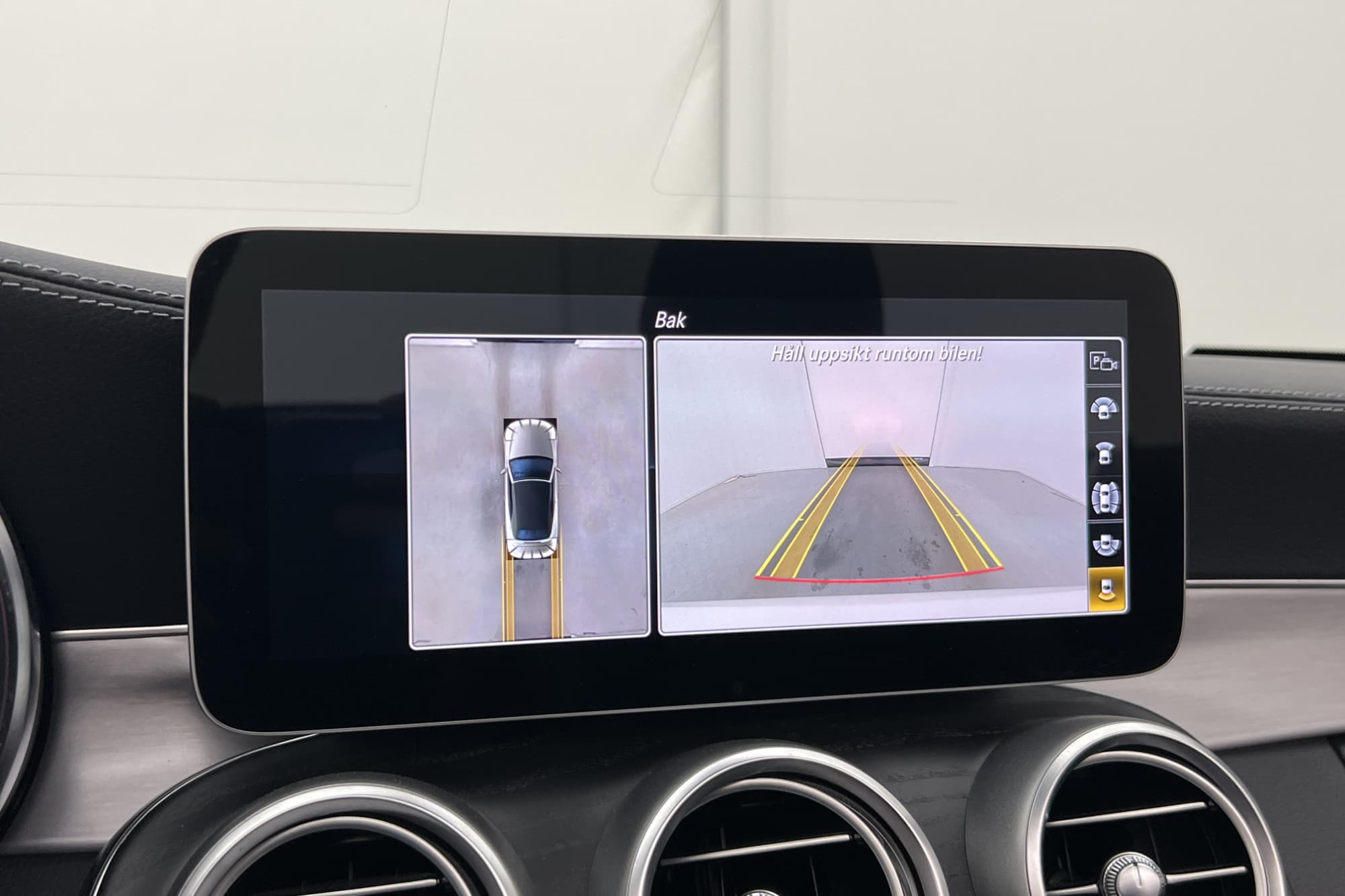 Mercedes-Benz C 300 Cab 258hk AMG Premium Burmester HUD 360°