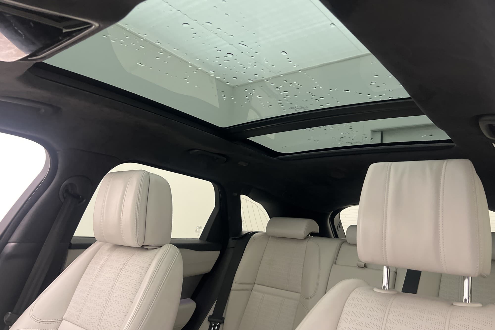 Land Rover Range Rover Velar P250 R-Dynamic Pano HSE Värmare