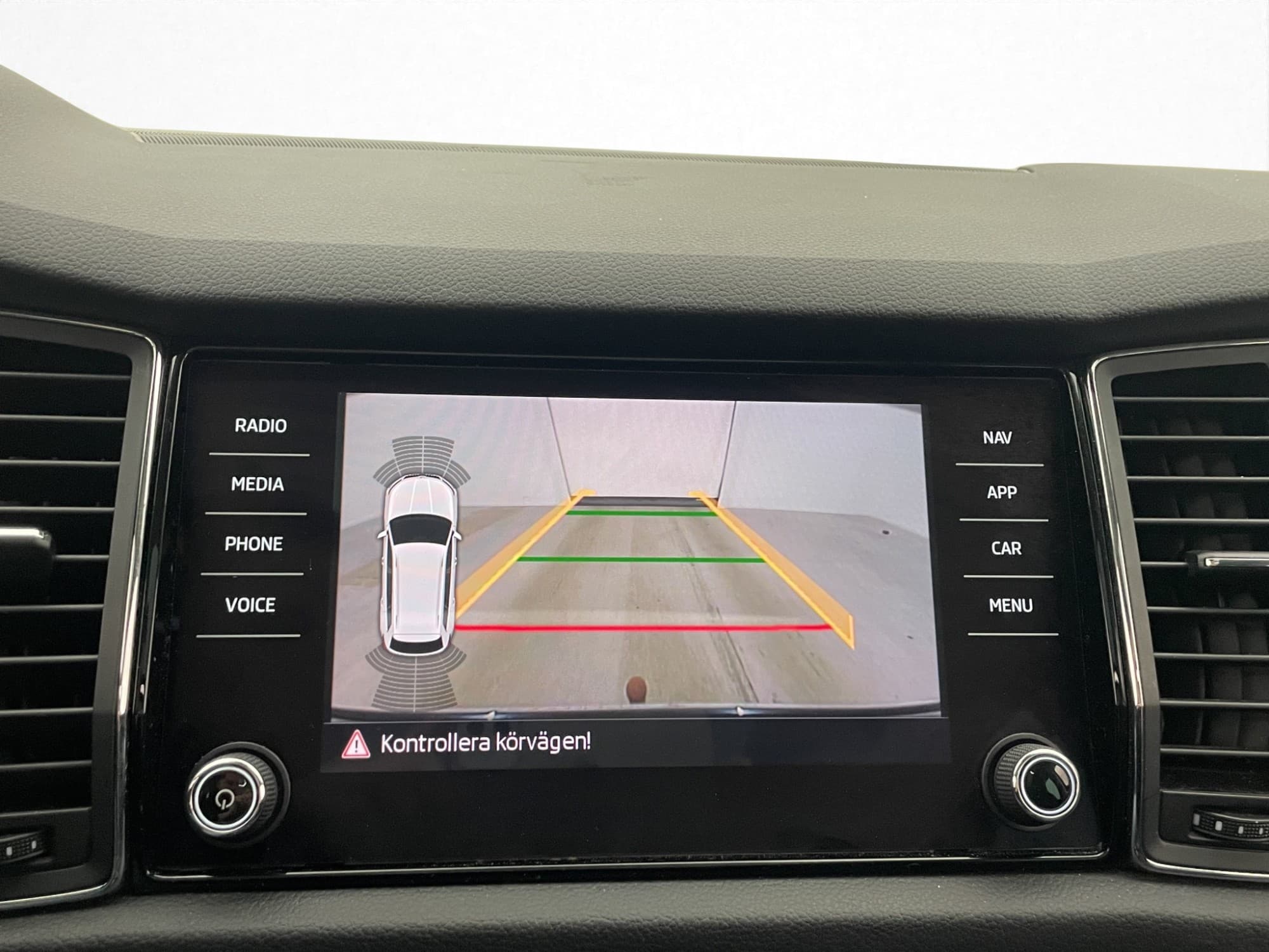 Skoda Kodiaq TSI 4x4 7-Sits Businessline Pano Värm Kamera
