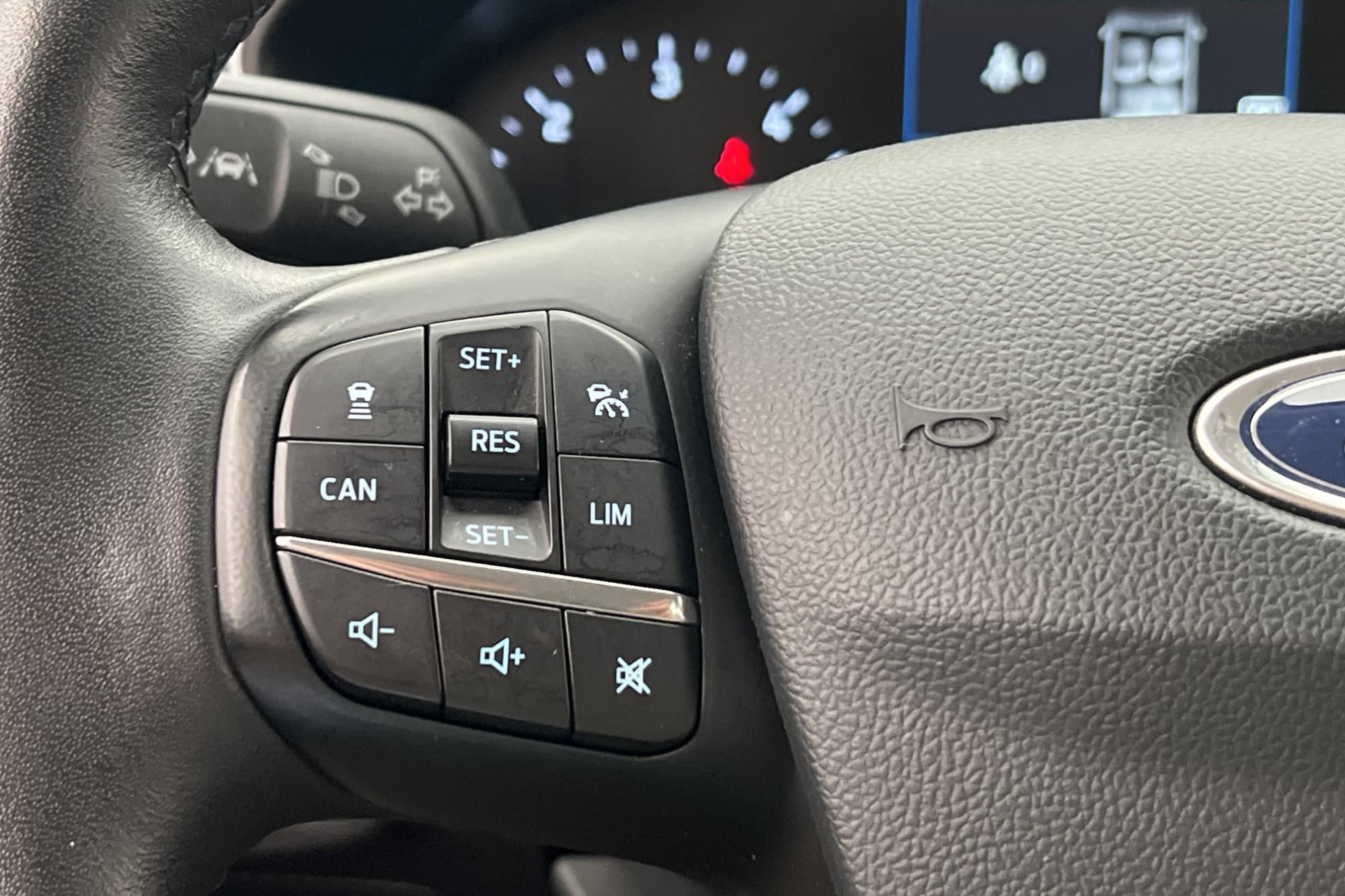 Ford Focus 1.5 Kombi 120hk Titanium Värmare CarPlay Keyless