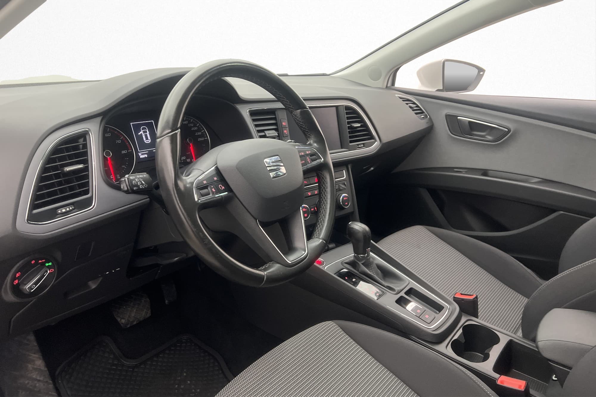 SEAT Leon ST 1.5 TGI 130hk Panorama Kamera Sensor CarPlay
