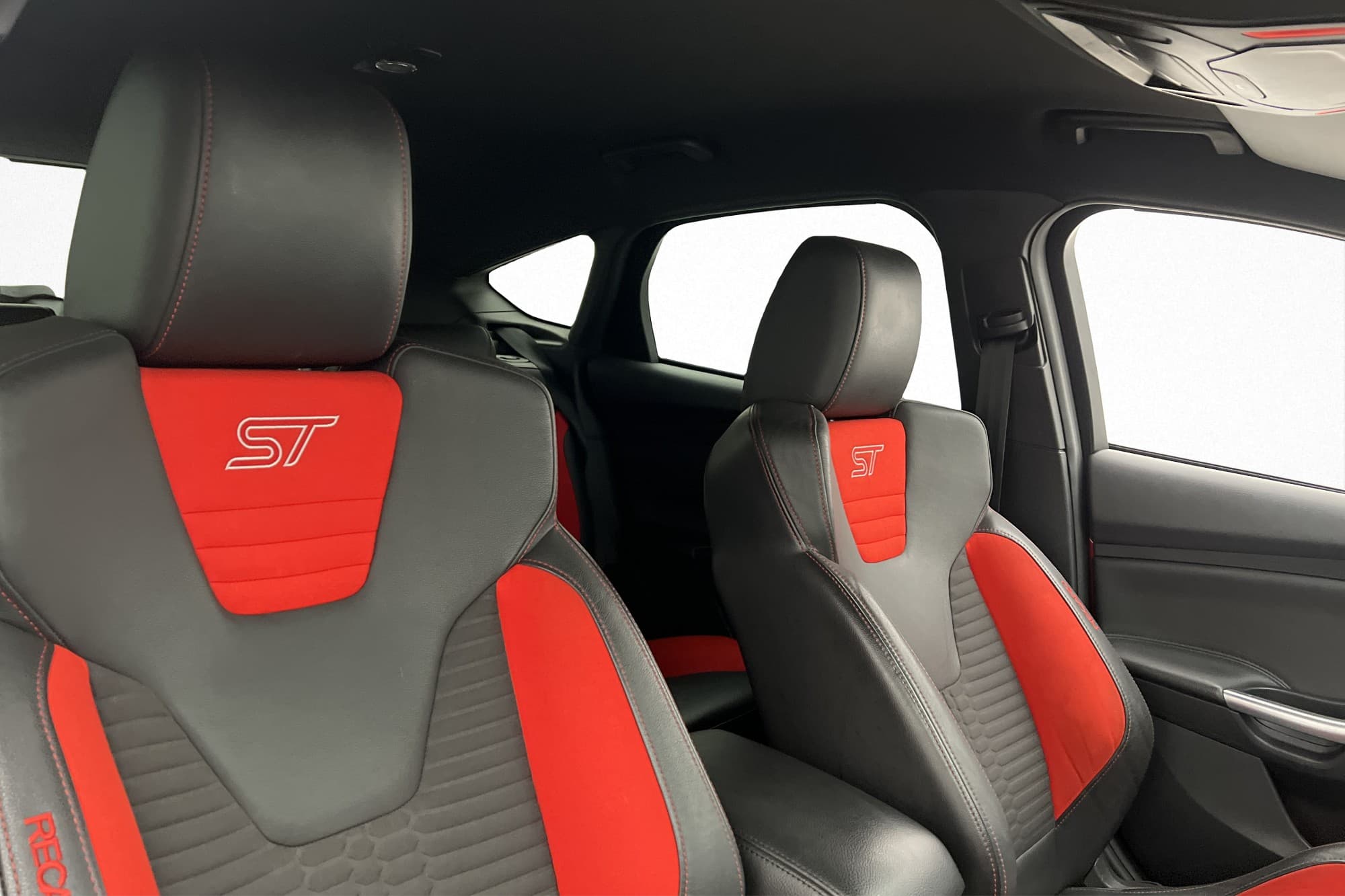 Ford Focus ST 250hk Recaro Motorvärmare Döda-Vinkel