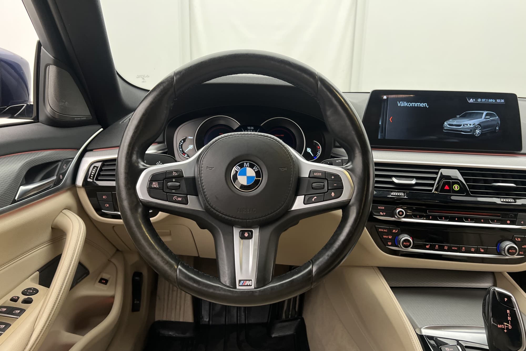 BMW 520 d xDrive Touring M-Sport H/K Cockpit HUD Kamera Drag