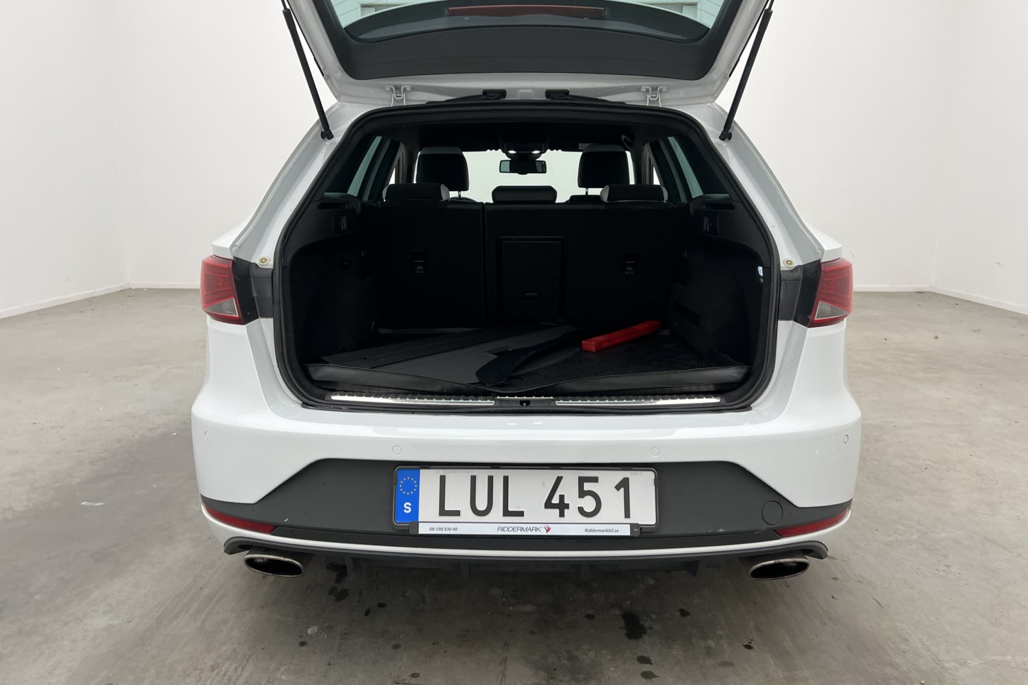 Seat Leon ST 280hk Cupra Halvskinn Värmare Navi P-Sensorer