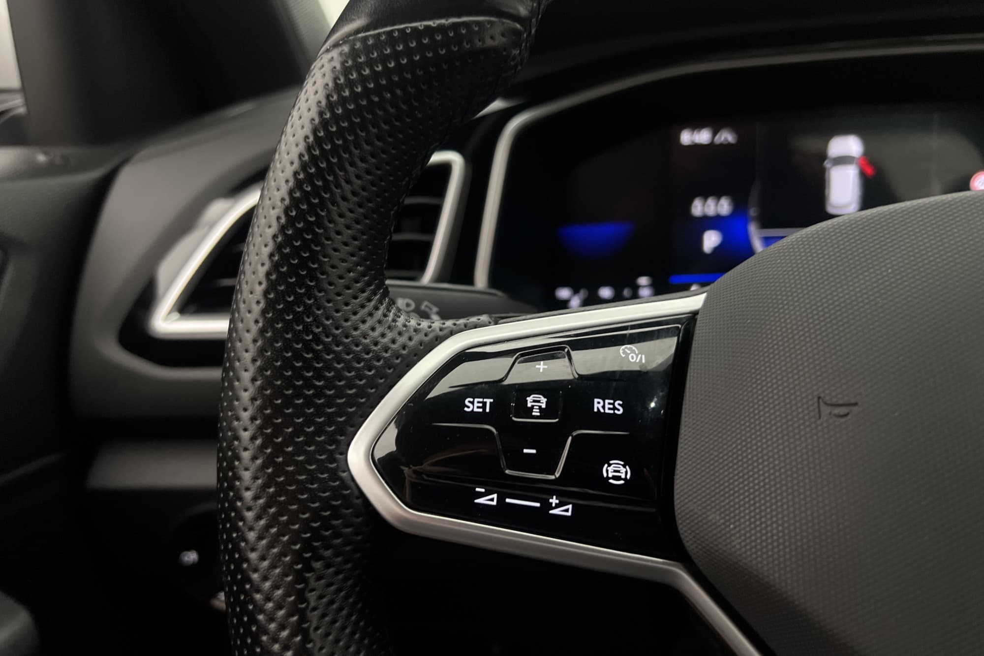 Volkswagen T-Roc TDI 150hk 4M R-Line Värmare Cockpit Drag