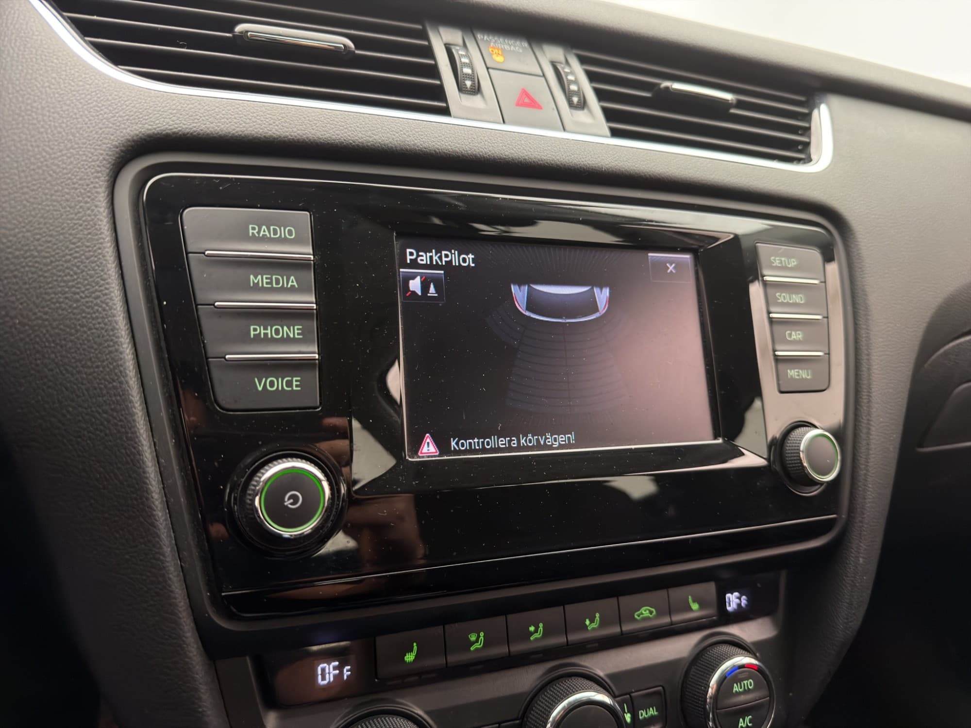 Skoda Octavia TDI 150hk Elegance Drag P-Sensorer Kamrem bytt