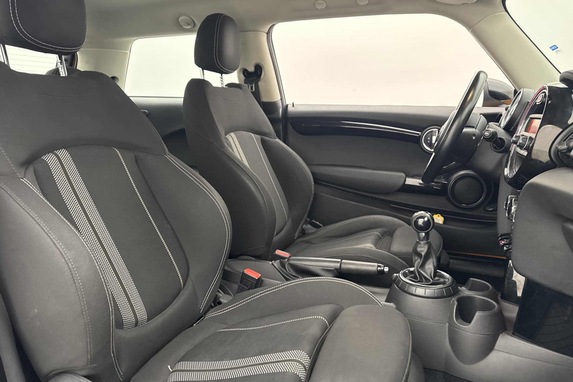 MINI Cooper S 192hk Pepper Ambient Sportstolar Keyless