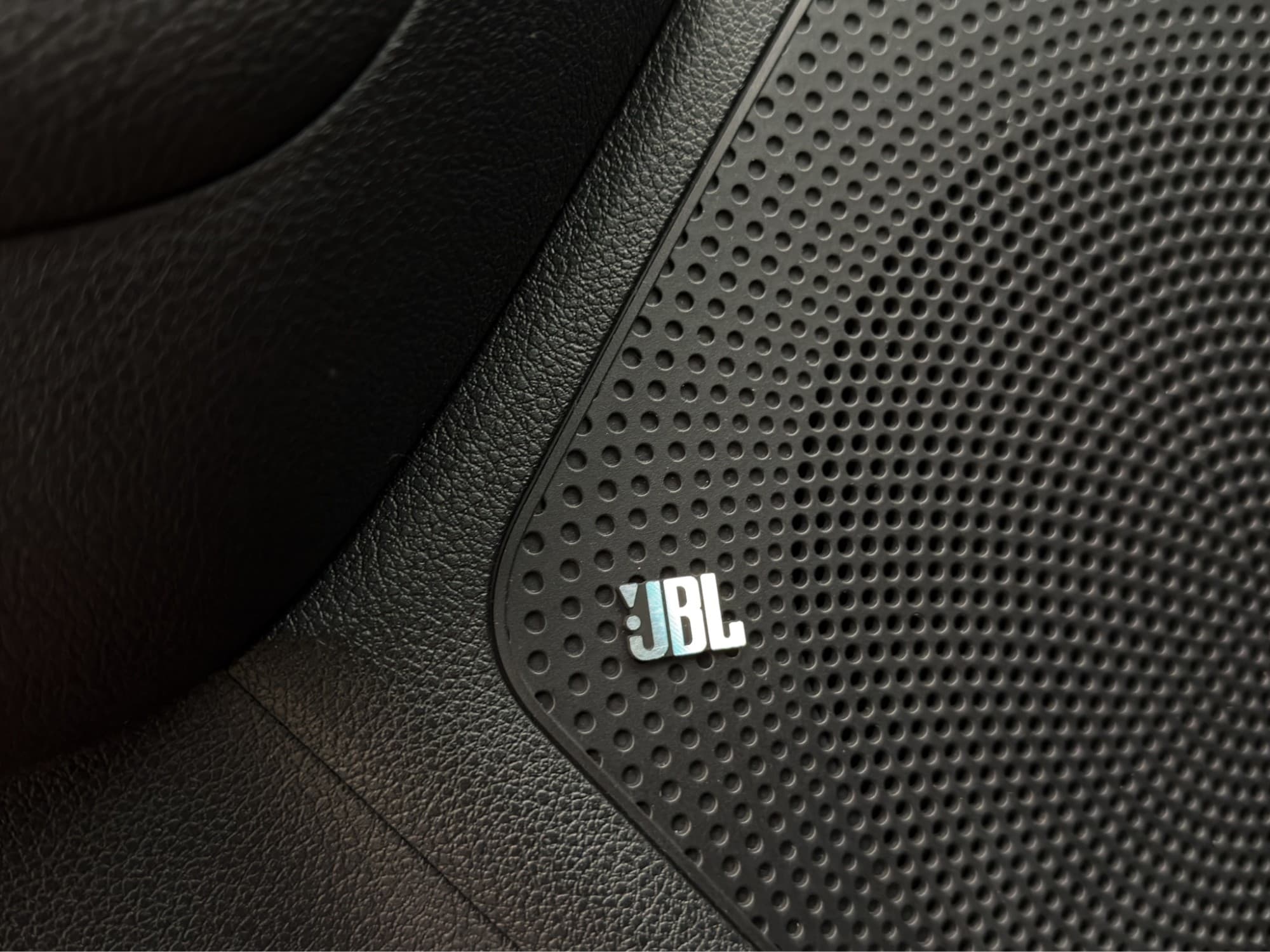 Kia E-Niro 64 kWh Advance Plus Tech Pano Skinn JBL Kamera