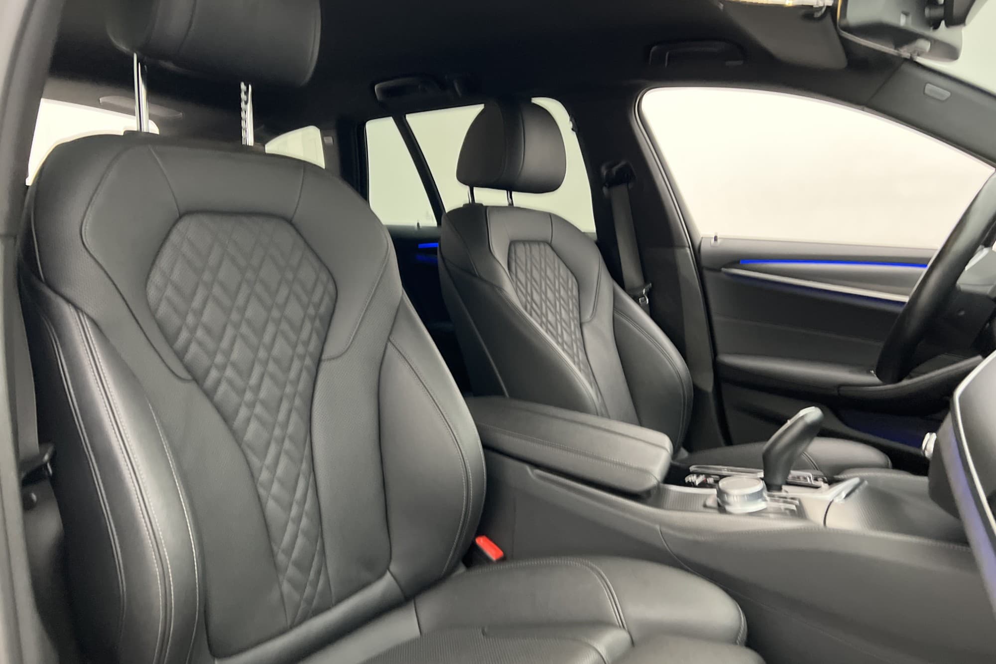 BMW 520 d xDrive  M Sport D-Värm Cockpit Kamera CarPlay Drag