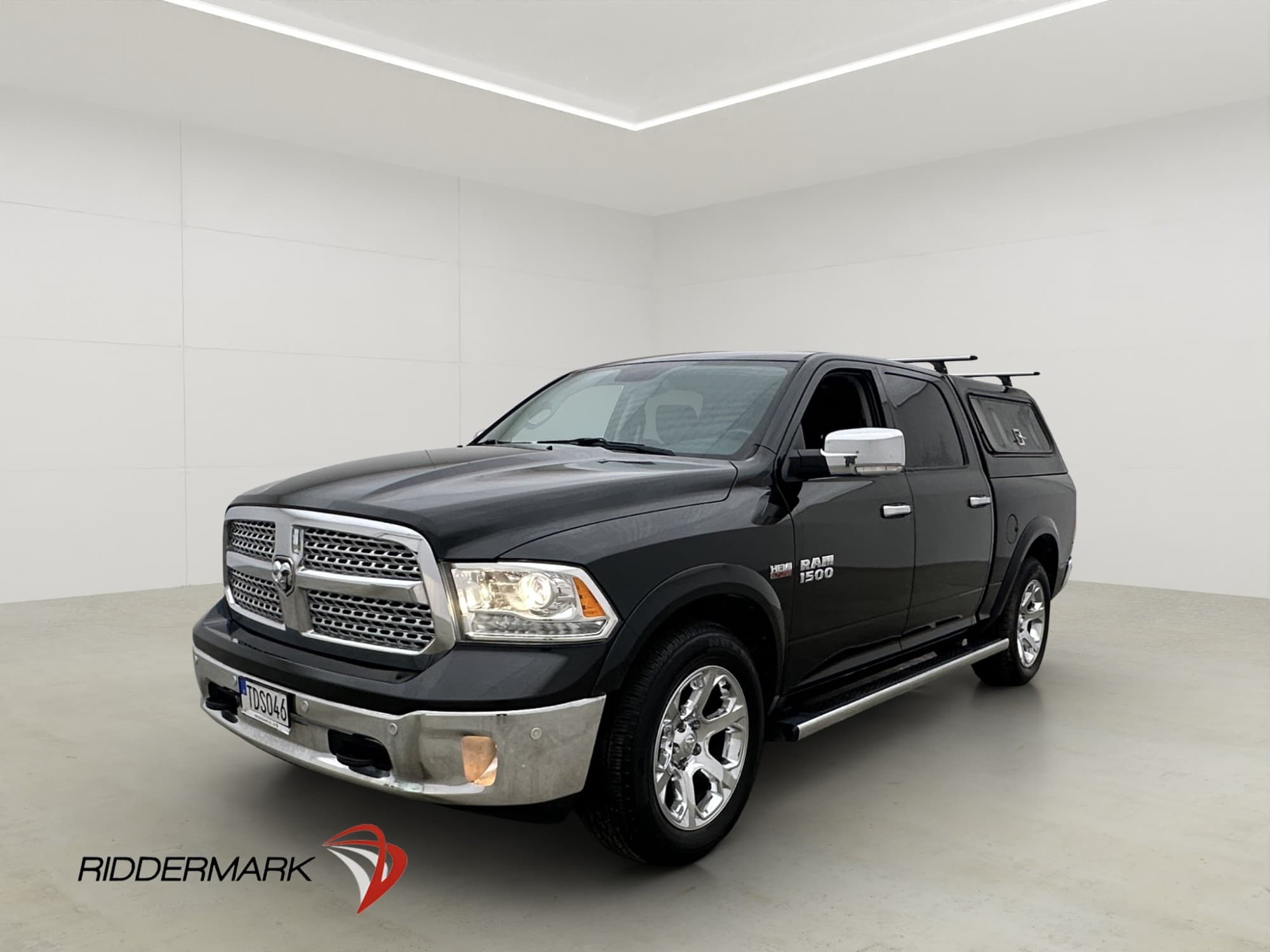 Dodge RAM 1500 Laramie 5.7 4x4 Luft Alpine Skinn Kåpa Moms