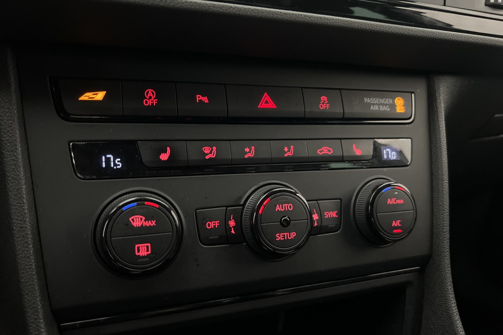 Seat Leon ST 280hk Cupra Halvskinn Värmare Navi P-Sensorer