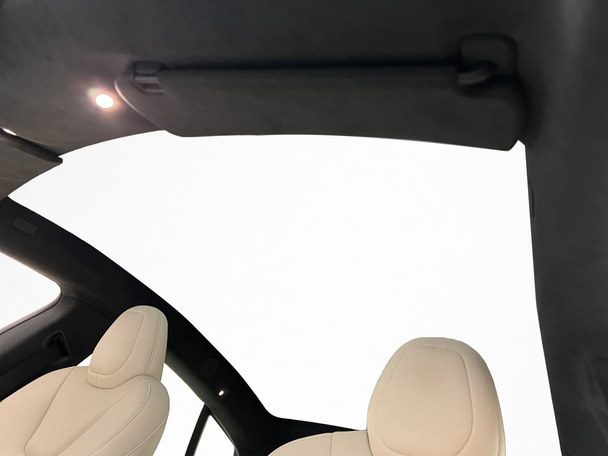 Tesla Model S AWD Värmepump Svensksåld Dragkrok MOMS